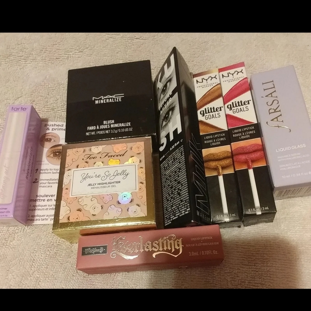High-end Makeup Lot (Mac, Milk, Farsali)
